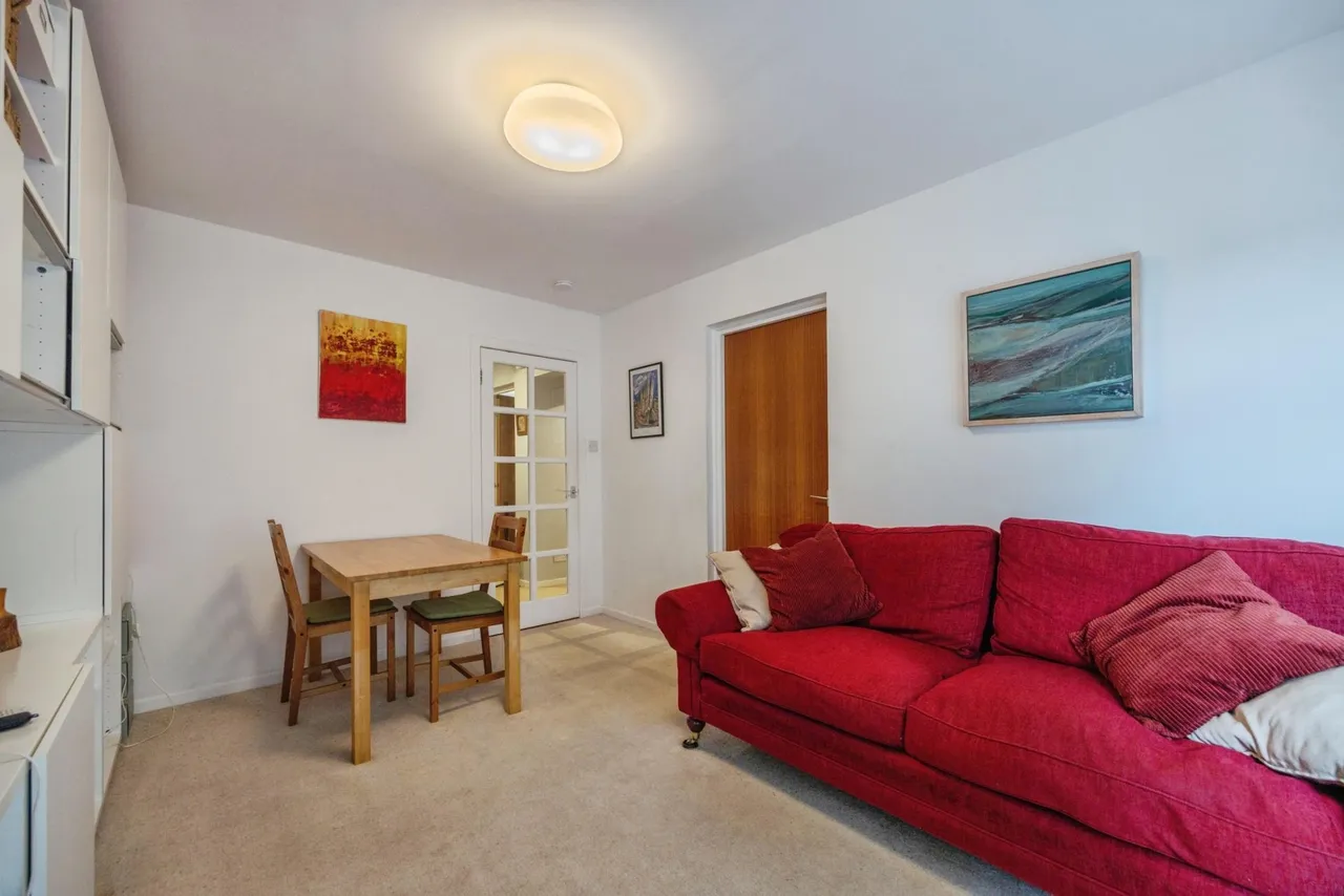 Bridgegate Court, Peebles, EH45, photo 3