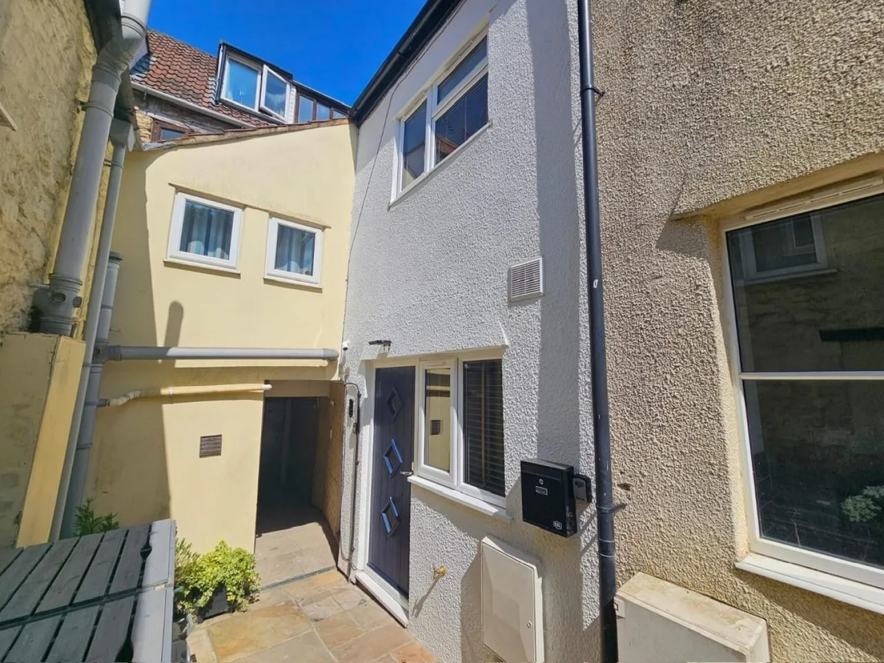 1 bed house for sale — Silver Street, Dursley