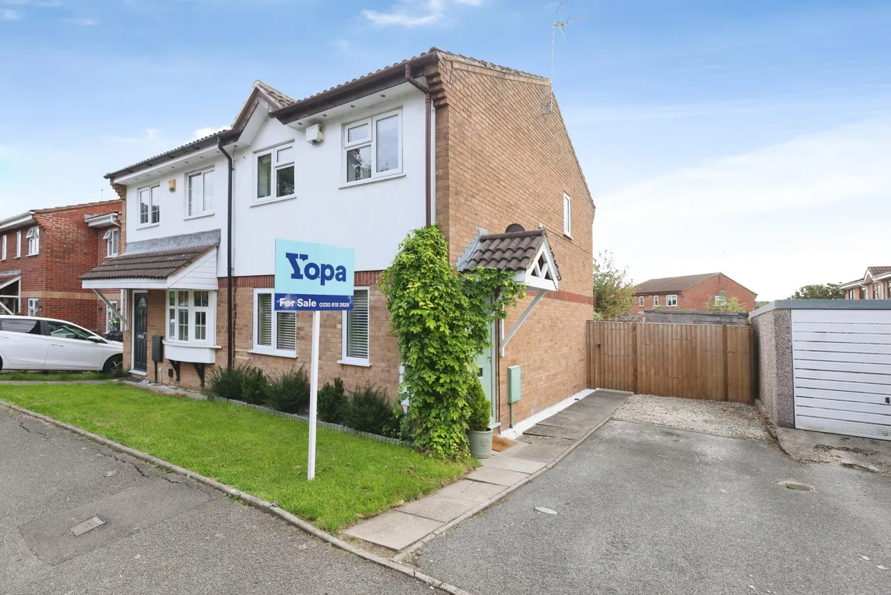 3 bed house for sale, Newcastle Close, Worcester, WR5
