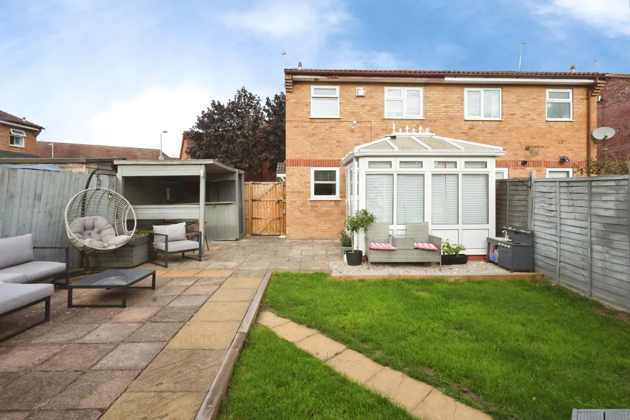 Newcastle Close, Worcester, WR5, photo 3
