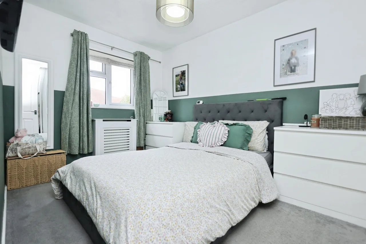 Newcastle Close, Worcester, WR5, photo 12