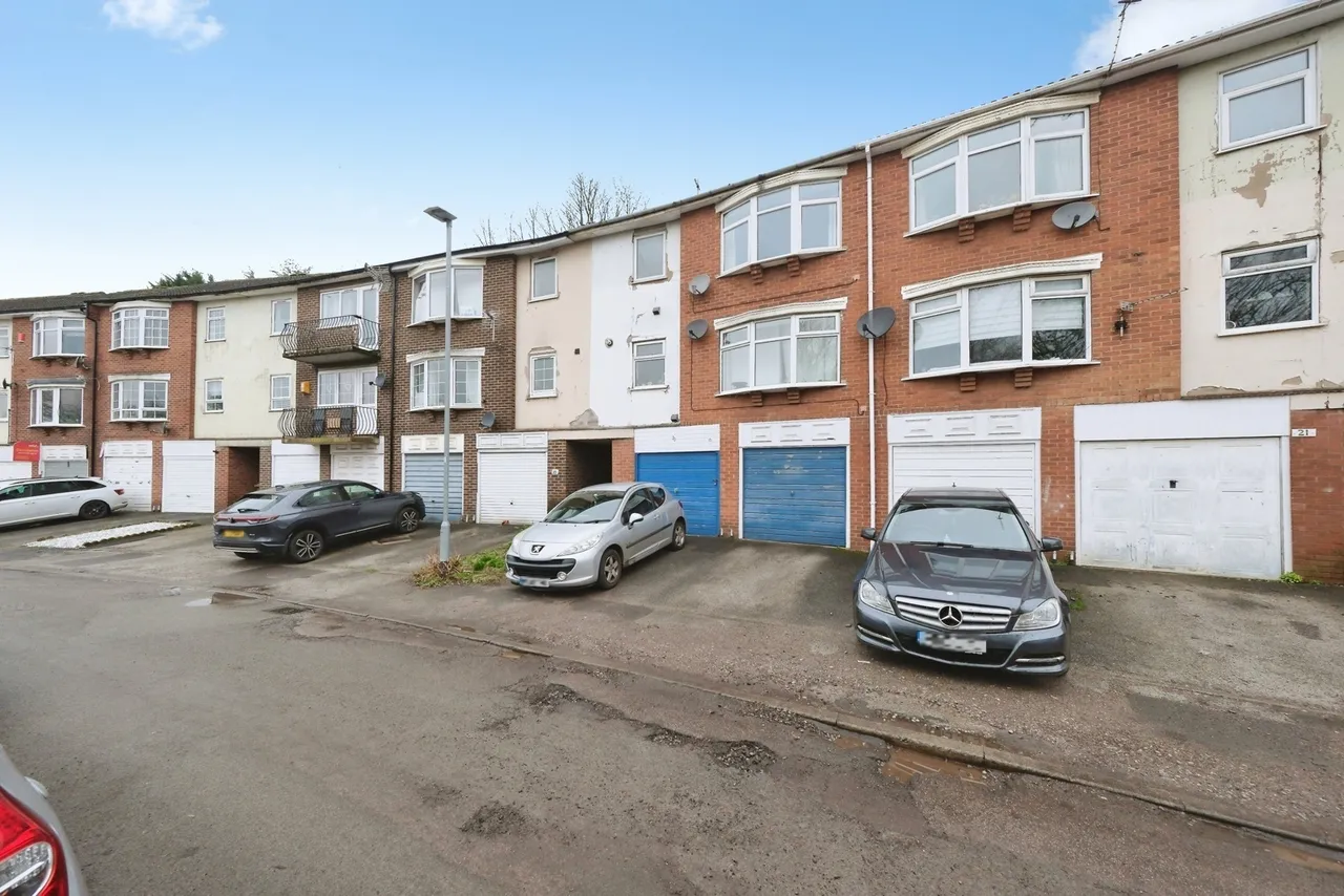 2 bed flat for sale — Carlton, Nottingham, Nottinghamshire, NG4