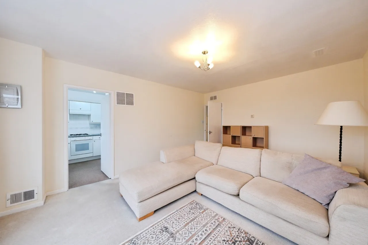 Carlton, Nottingham, Nottinghamshire, NG4, photo 4