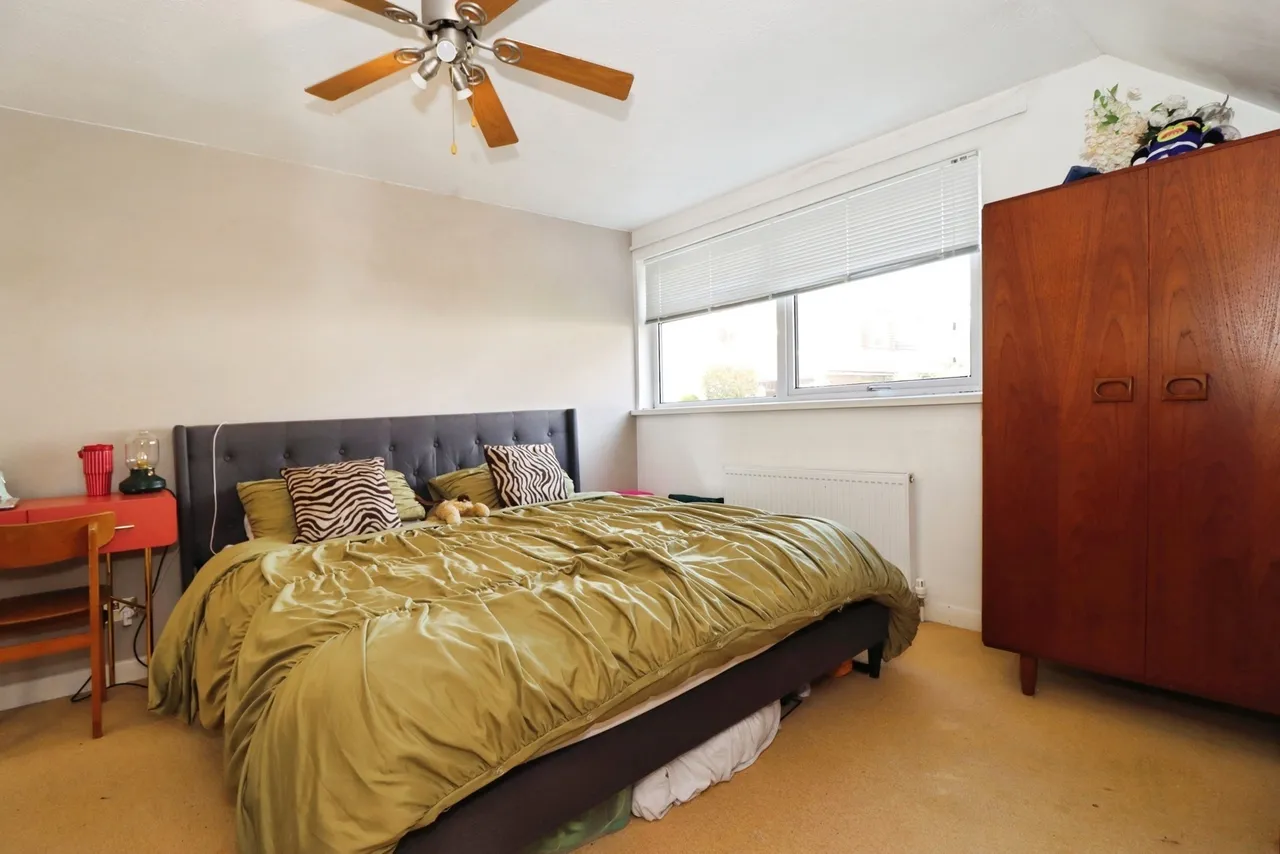 Cedar Way, Pucklechurch, BS16, photo 9
