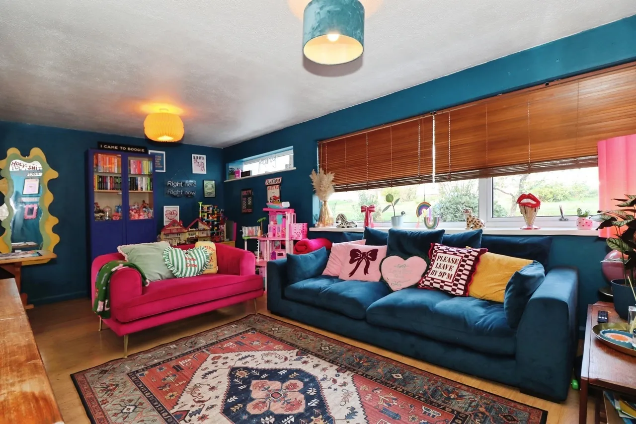 3 bed house for sale, Cedar Way, Pucklechurch, BS16