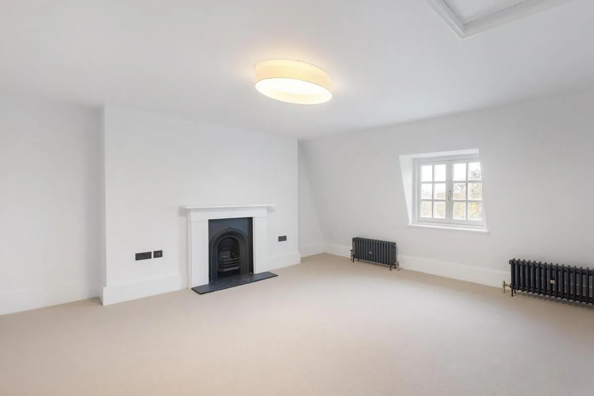 Chiswick Lane South, London, W4, photo 17