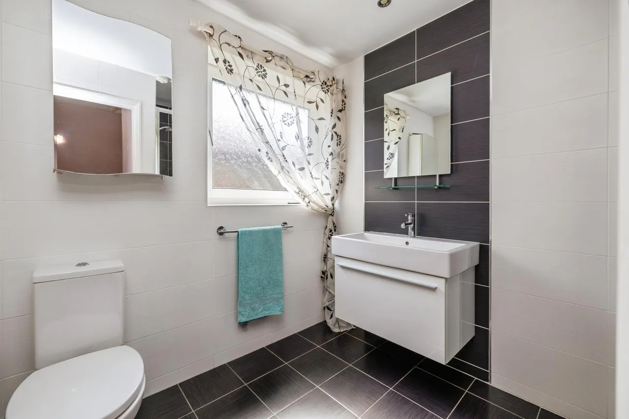 Carral Close, Lincoln, LN5, photo 8