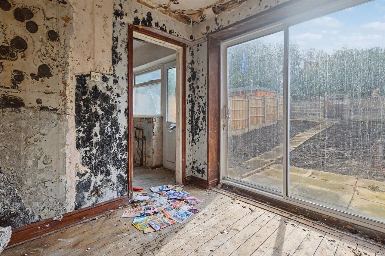 Haigh Gardens, Rothwell, LS26, photo 4