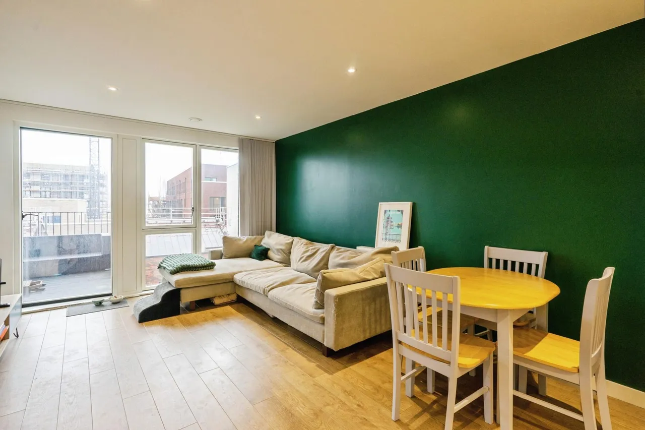 Highland Street, London, E15, photo 4