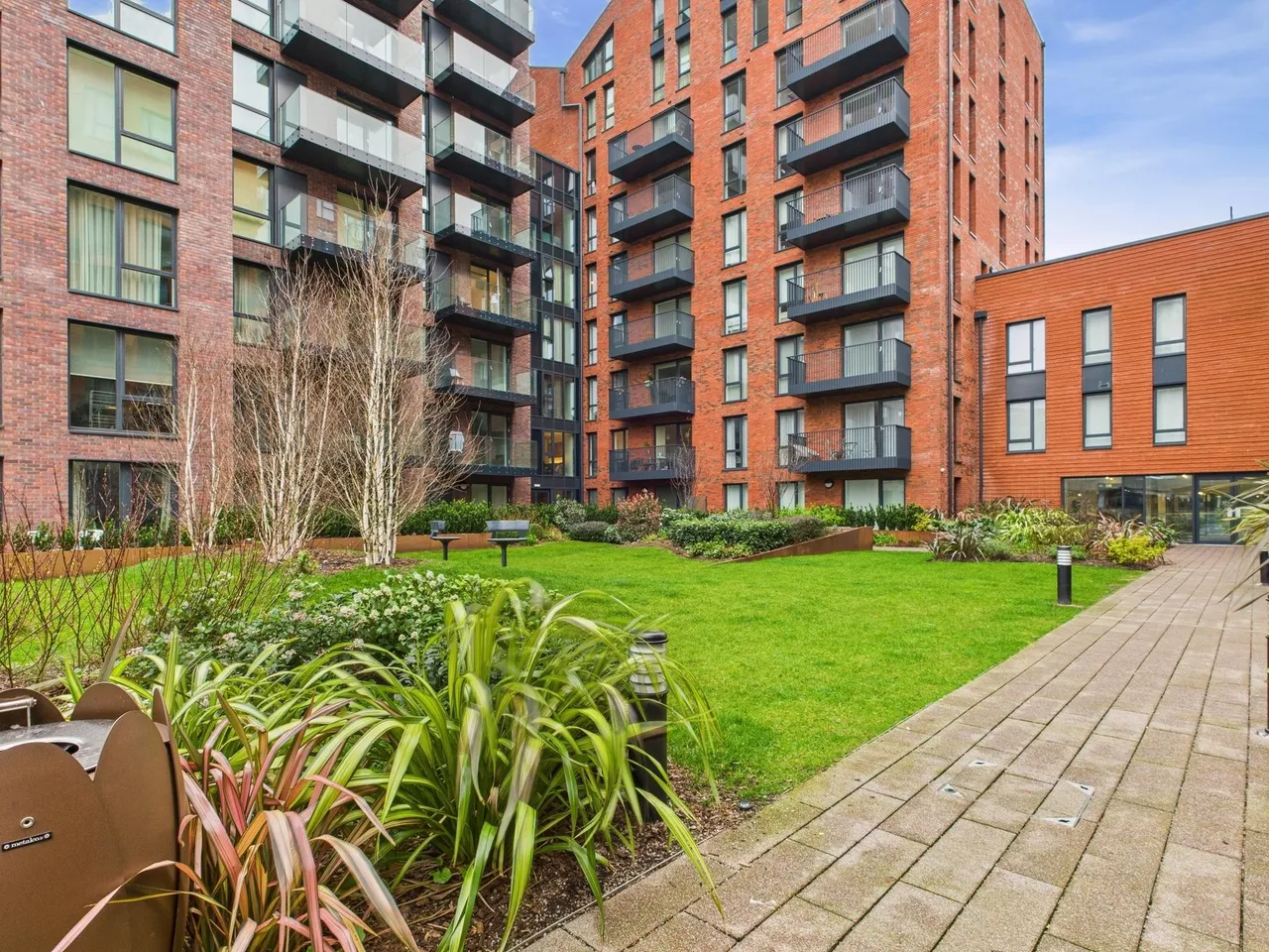 Shadwell Street with Allocated Parking, B4, photo 33