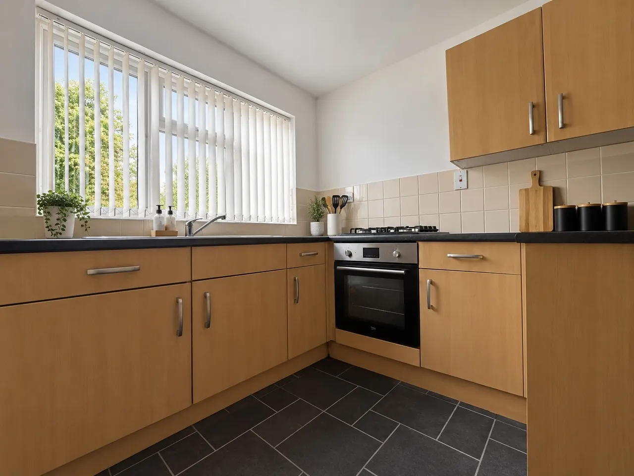 Fairlawn Close, Willenhall, WV12, photo 4