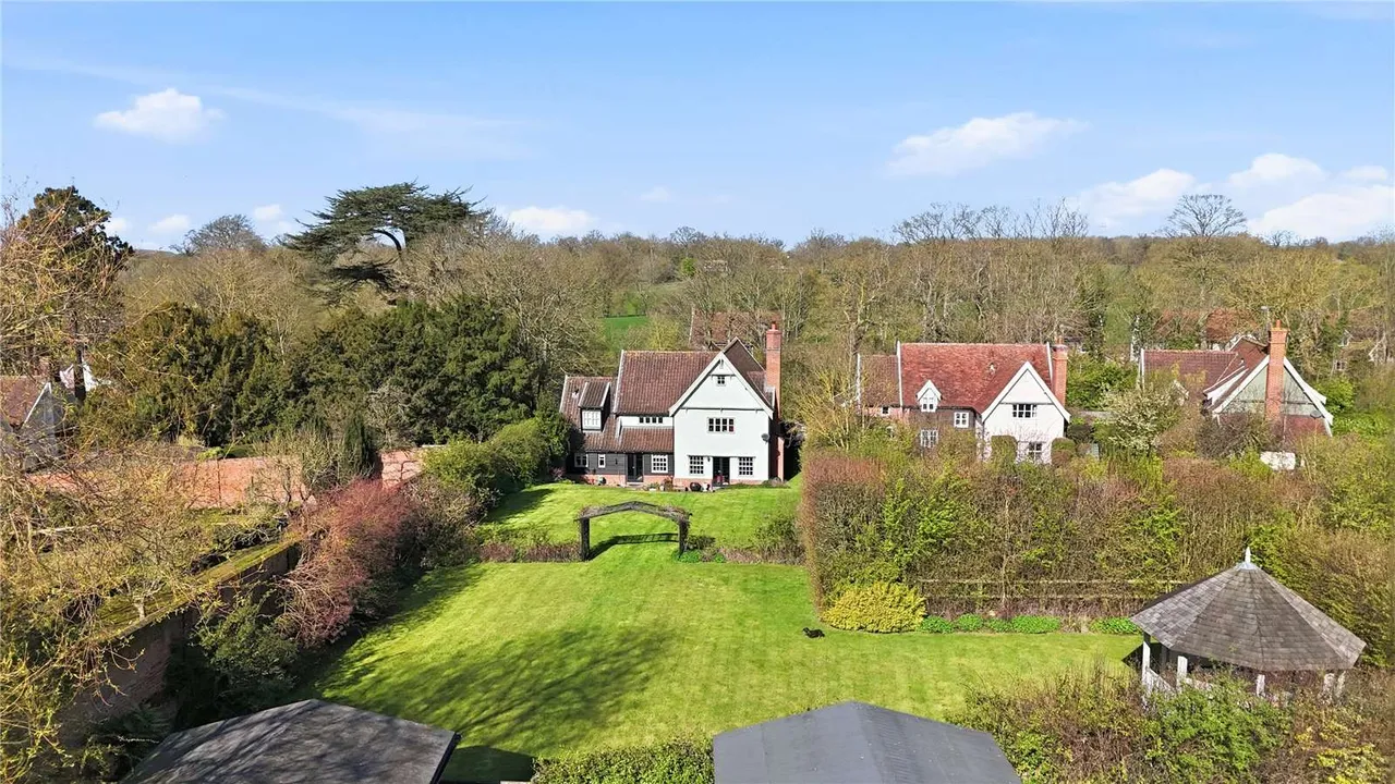 6 bed house for sale — The Street, Earl Soham, Woodbridge, Suffolk, IP13 7SB