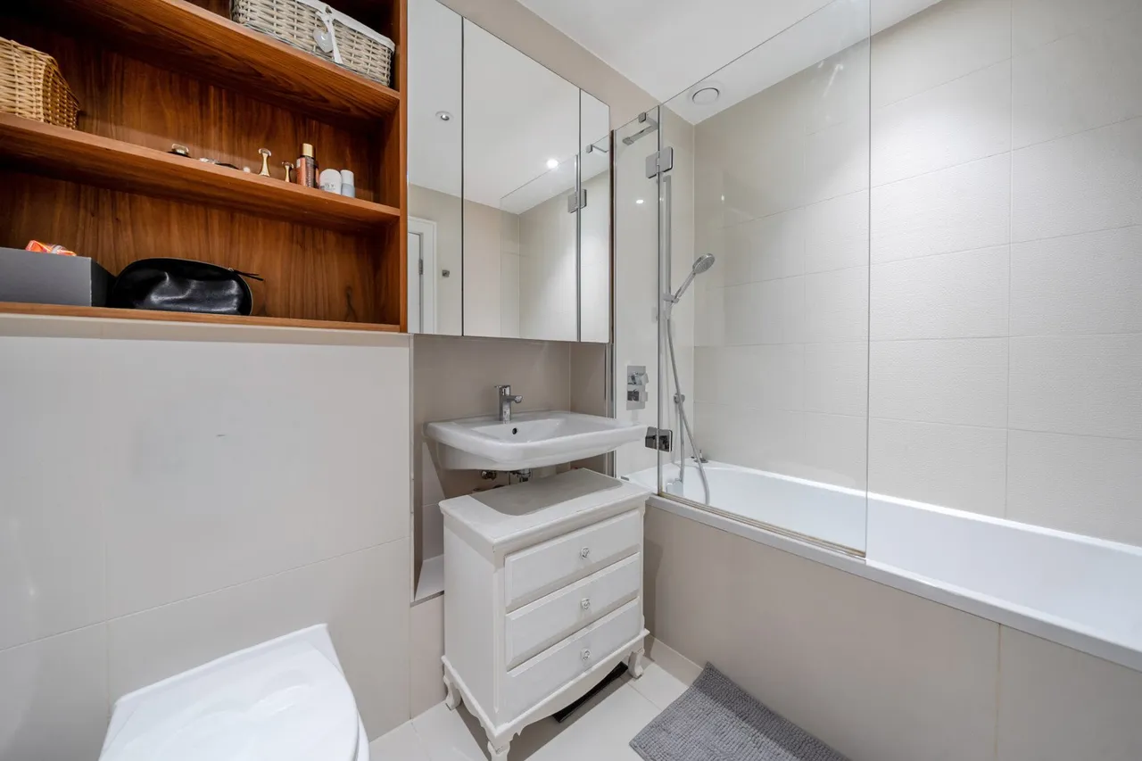 Handley Drive, SE3, photo 16