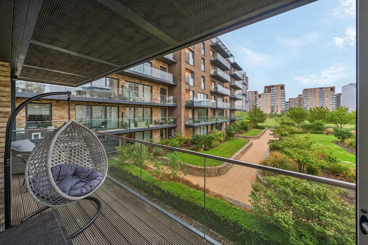 Handley Drive, SE3, photo 17