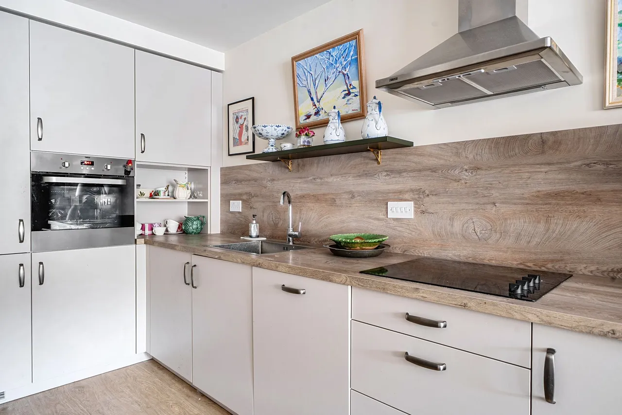 Bepton Road, GU29, photo 6