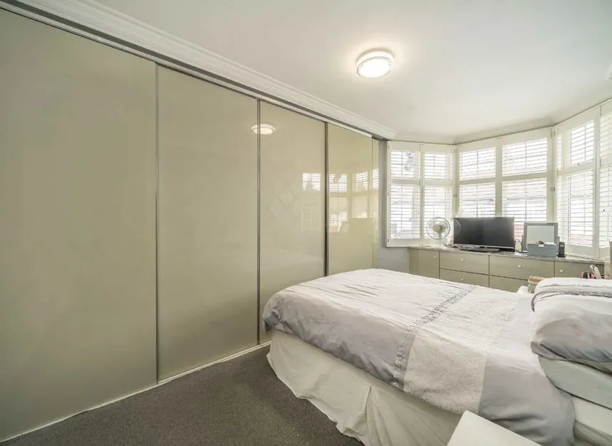 Strathyre Avenue, Norbury, SW16, photo 6