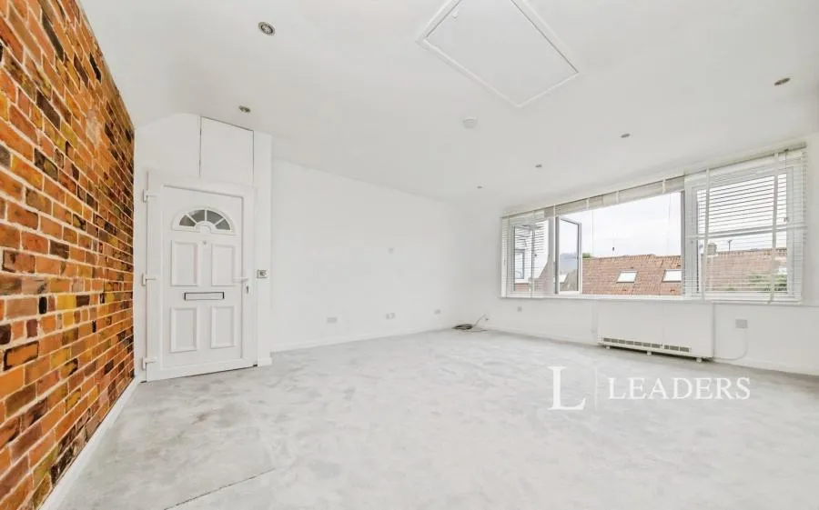 Blenheim Drive, Colchester, CO2, photo 3