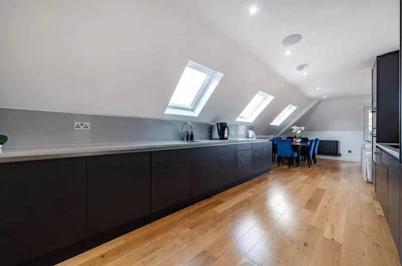 158 Foxley Lane, Purley CR8 3BW, photo 9