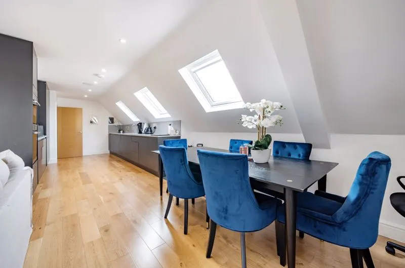 158 Foxley Lane, Purley CR8 3BW, photo 4