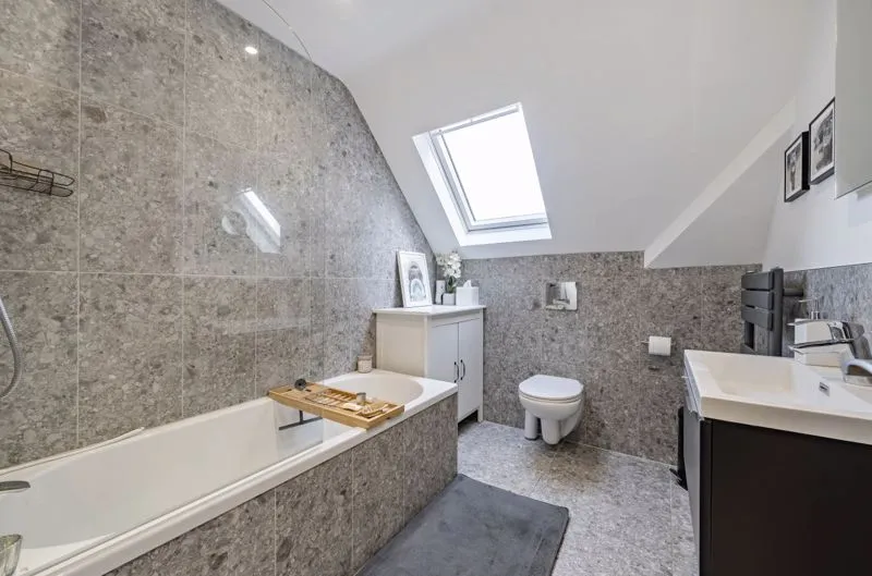 158 Foxley Lane, Purley CR8 3BW, photo 13