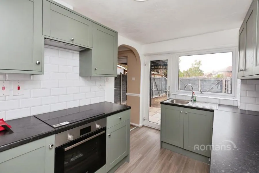 Berrybank, College Town, GU47, photo 2