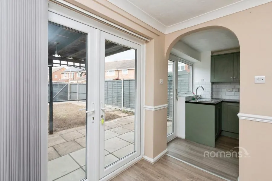 Berrybank, College Town, GU47, photo 7