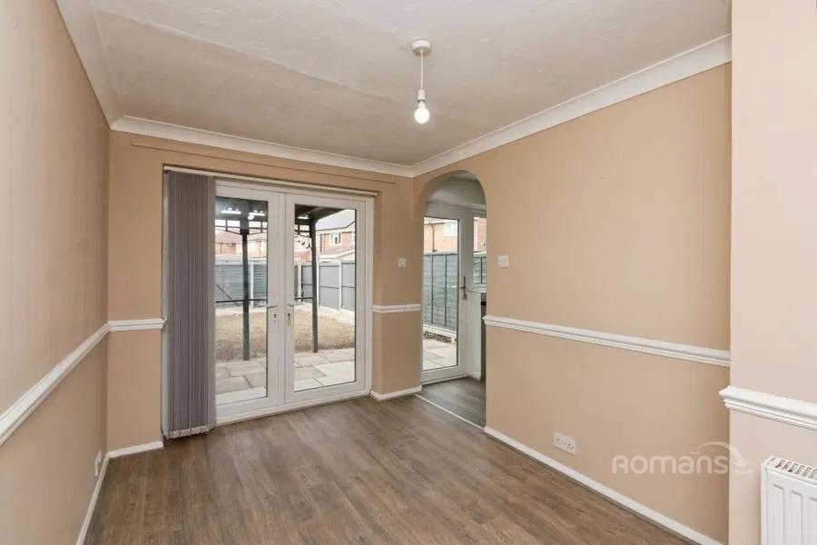 Berrybank, College Town, GU47, photo 6