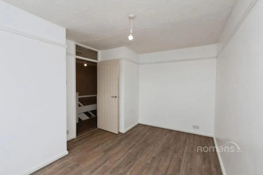 Berrybank, College Town, GU47, photo 10