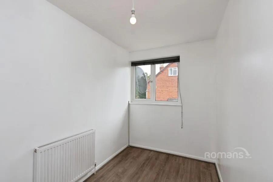 Berrybank, College Town, GU47, photo 12