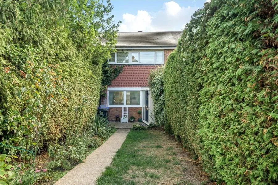 Lansdown Close, Woking, GU21, photo 4