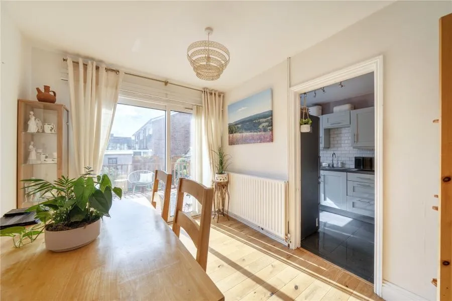 Lansdown Close, Woking, GU21, photo 15