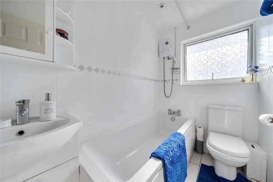 Lansdown Close, Woking, GU21, photo 9