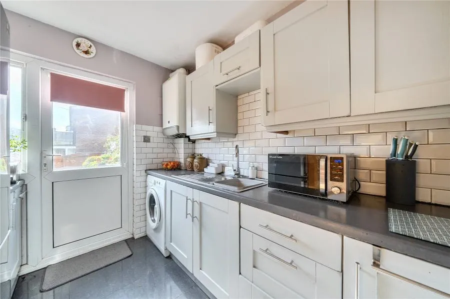 Lansdown Close, Woking, GU21, photo 5