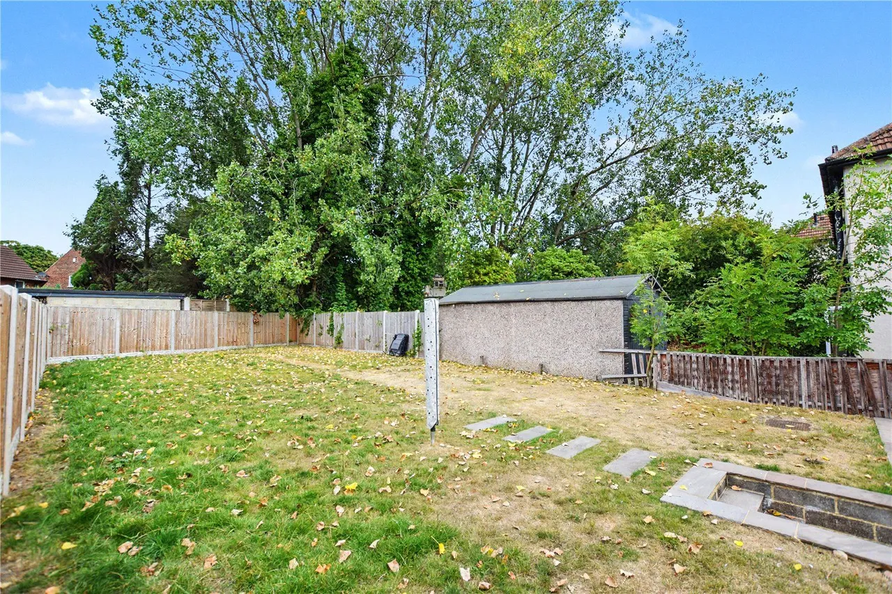 Monkswood Avenue, Leeds, LS14, photo 15