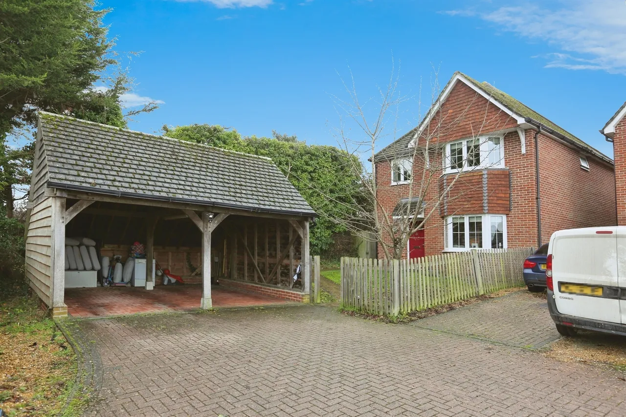 4 bed house for sale — Chase Gardens, Waltham Chase, SOUTHAMPTON