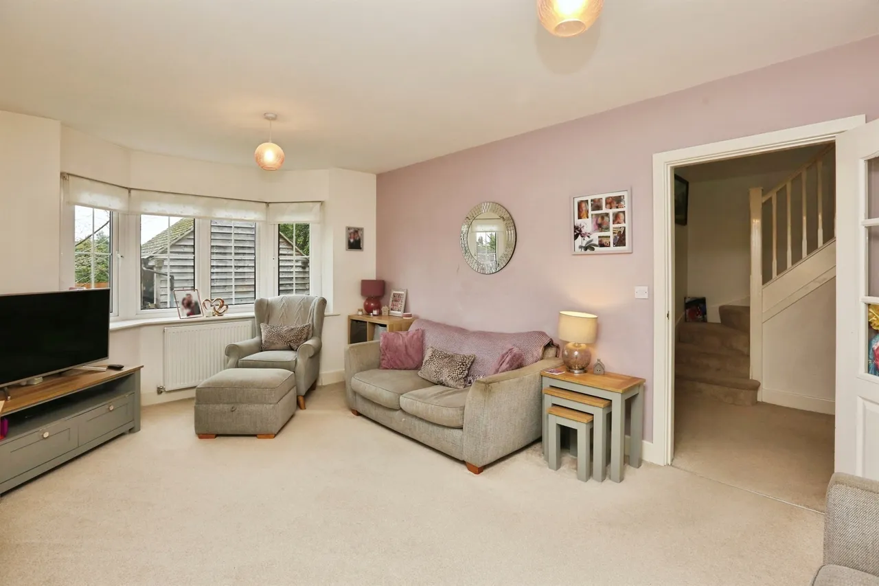 Chase Gardens, Waltham Chase, SOUTHAMPTON, photo 12