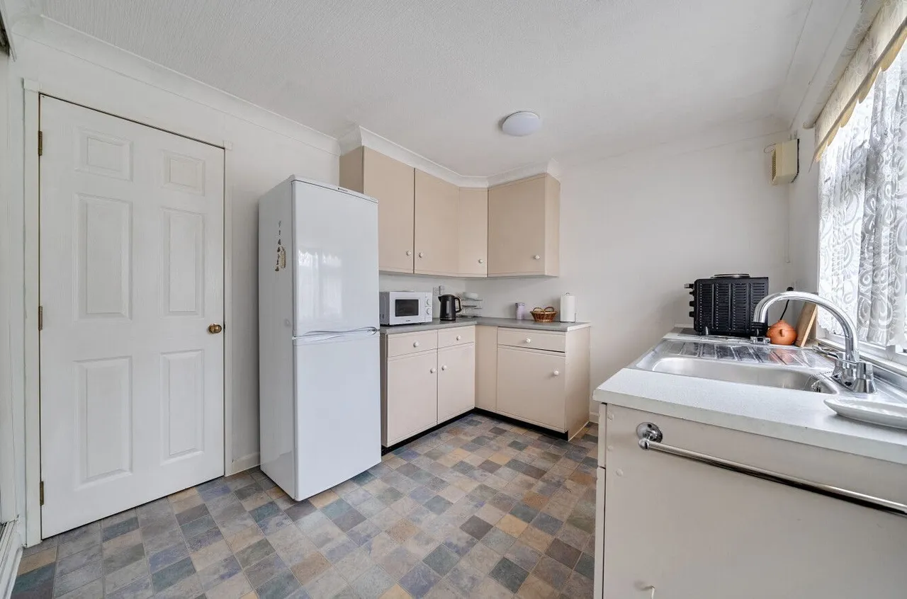 Woodcock Park, Warminster, BA12, photo 7