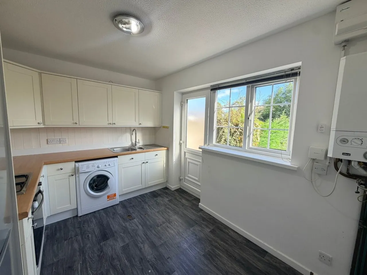 Sycamore Croft, Beeston, photo 5