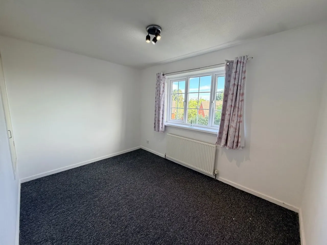 Sycamore Croft, Beeston, photo 12