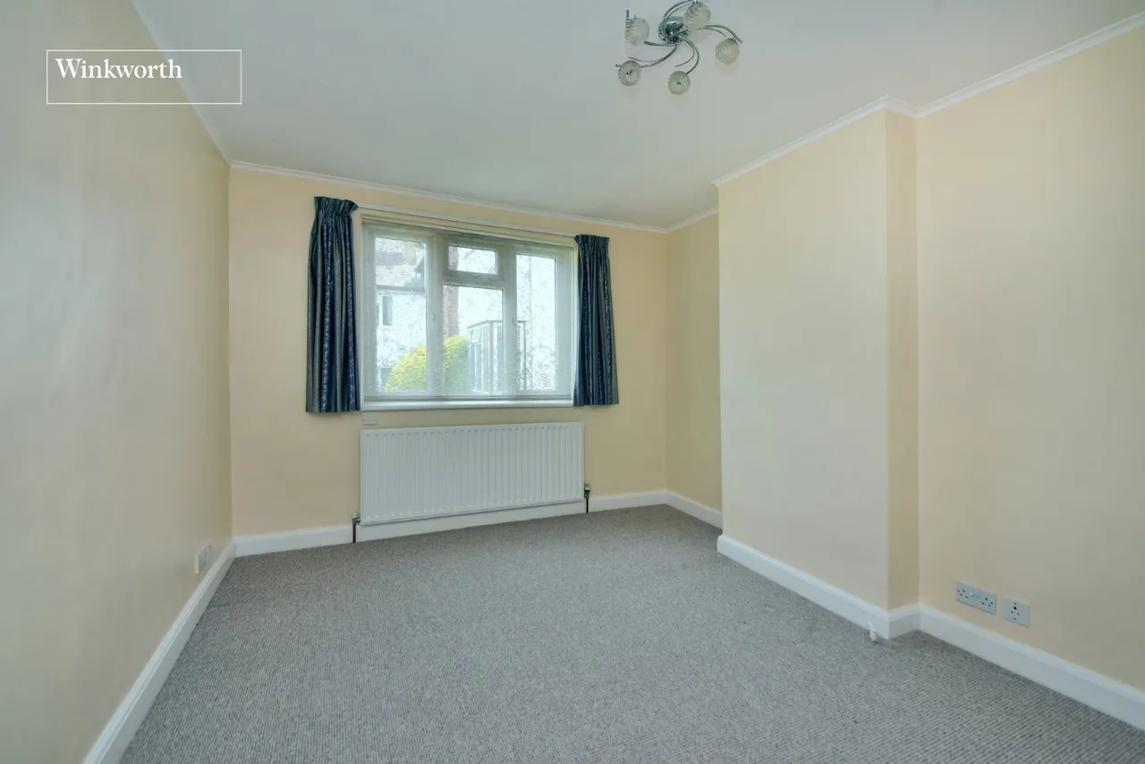 The Maisonettes, Alberta Avenue, Cheam, Sutton, SM1, photo 6