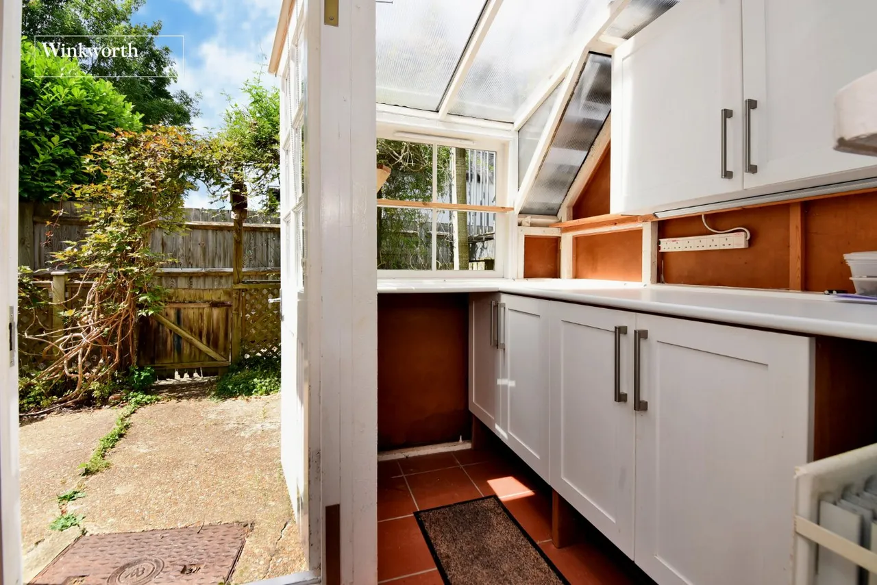 The Maisonettes, Alberta Avenue, Cheam, Sutton, SM1, photo 8