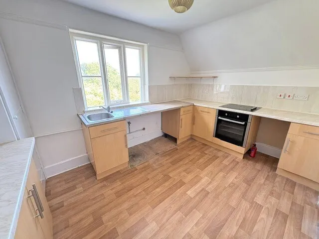 King Edwards Parade, Eastbourne, BN20, photo 9