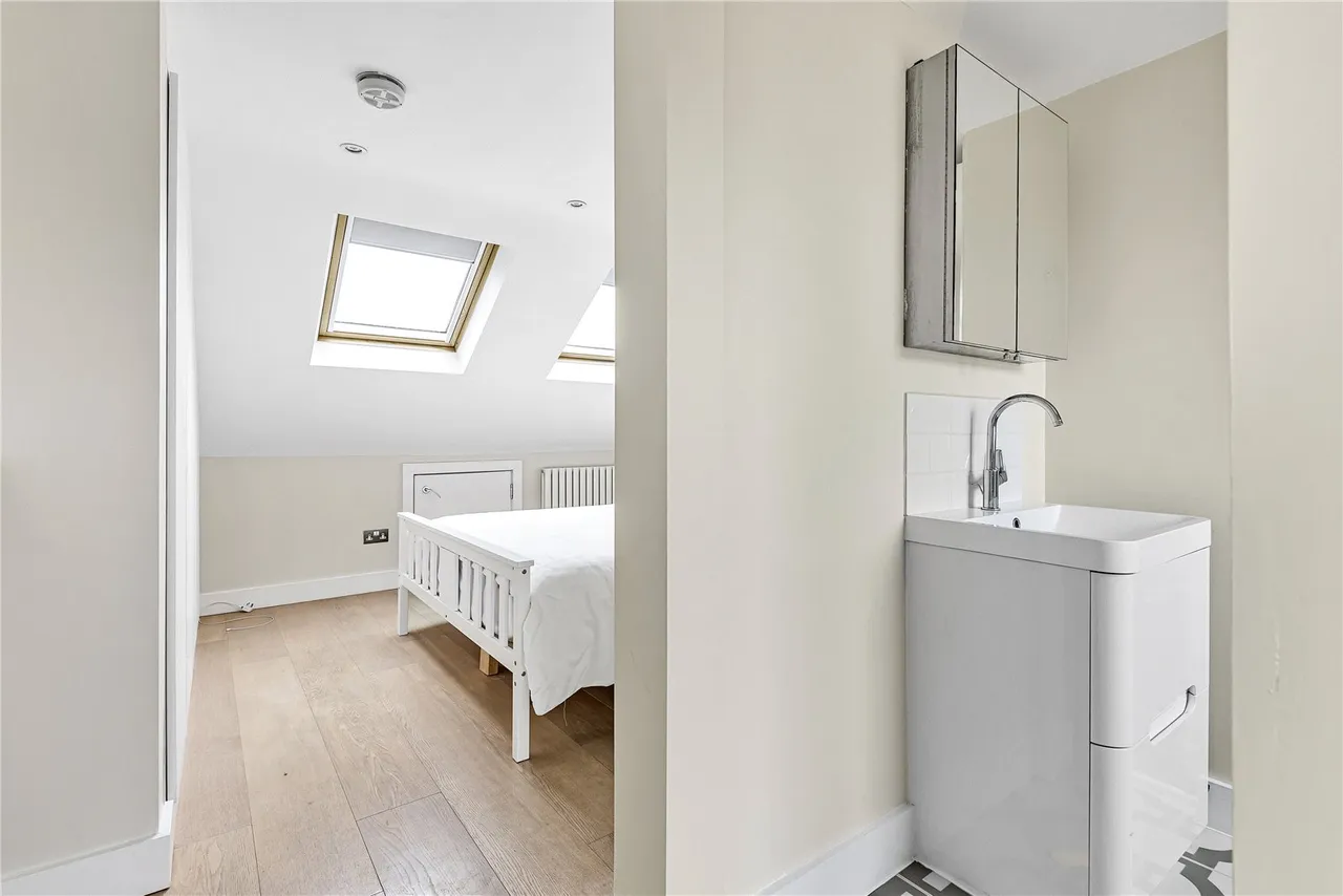 Linden Road, Hampton, TW12 2JB, photo 7