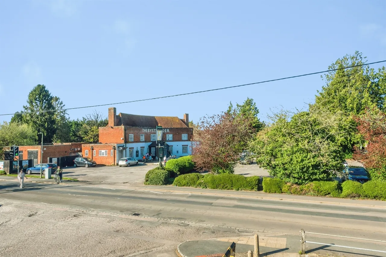 Besselsleigh Road, Wootton, OX13, photo 17