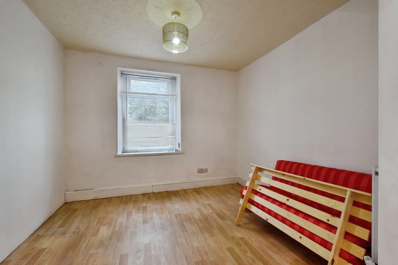 Hendre Road, Tycroes, SA18, photo 7