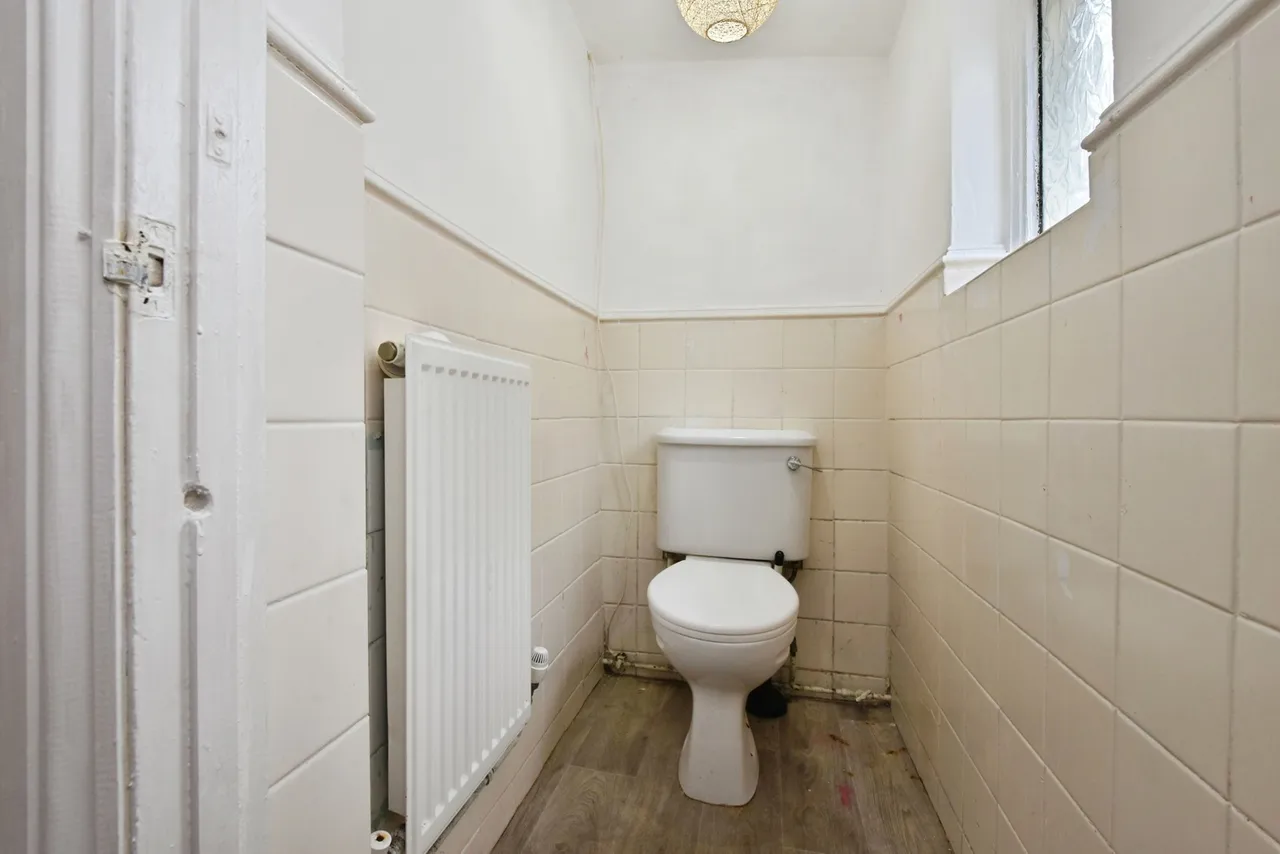 Hendre Road, Tycroes, SA18, photo 9