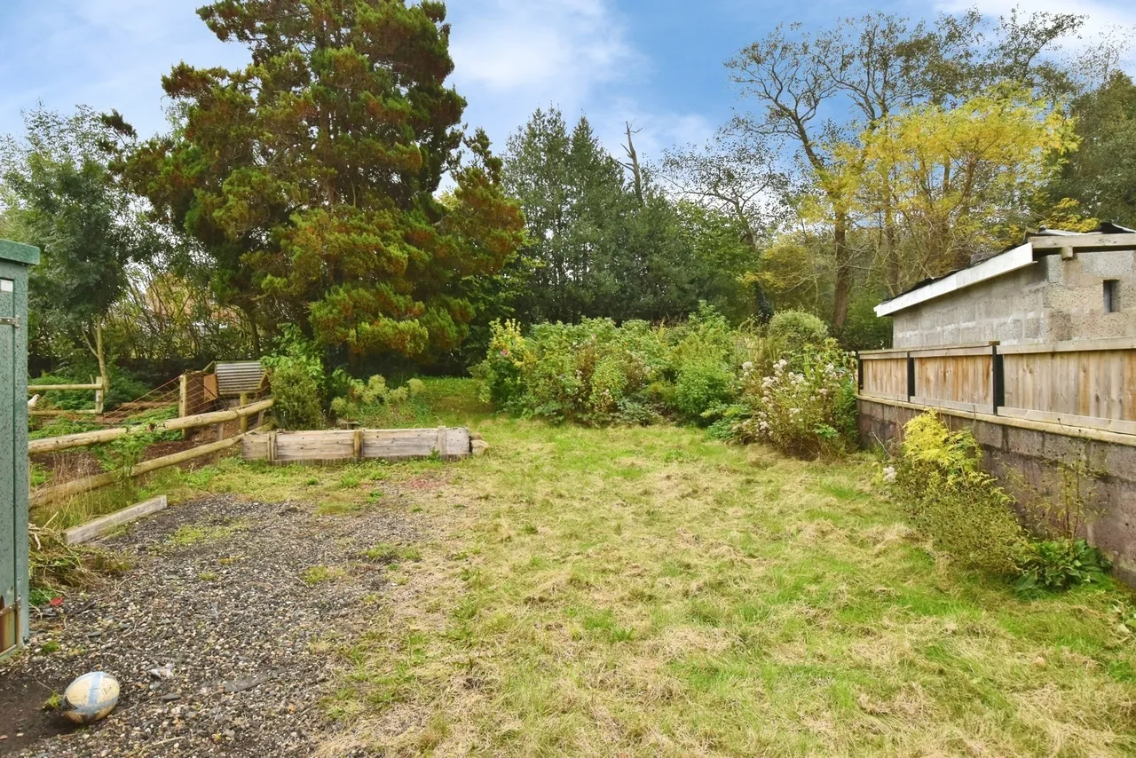 Hendre Road, Tycroes, SA18, photo 5