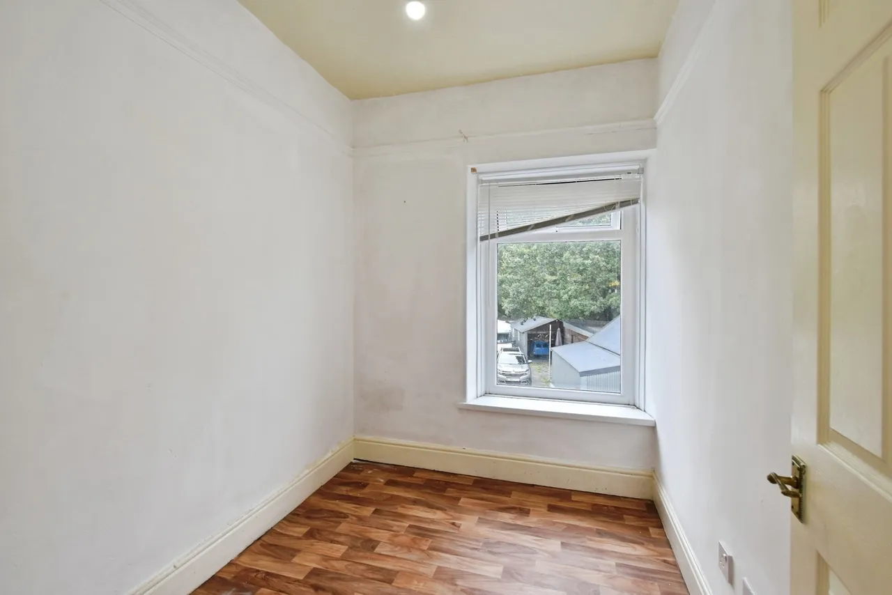 Hendre Road, Tycroes, SA18, photo 13