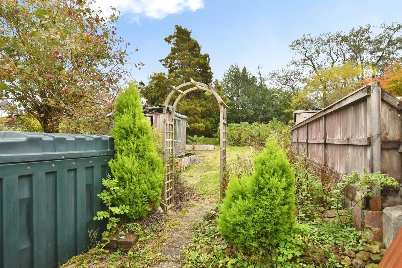 Hendre Road, Tycroes, SA18, photo 16