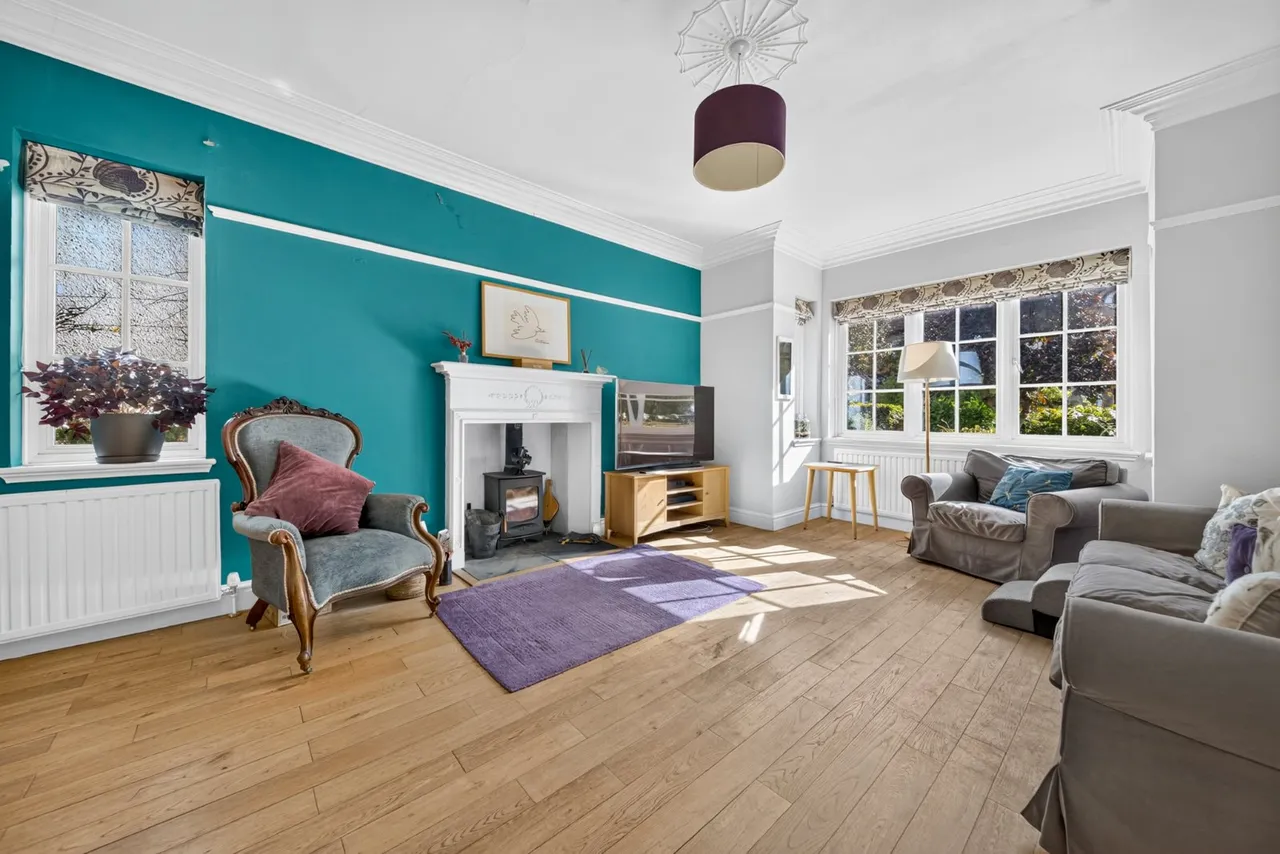 Kings Road, Ilkley, LS29, photo 2